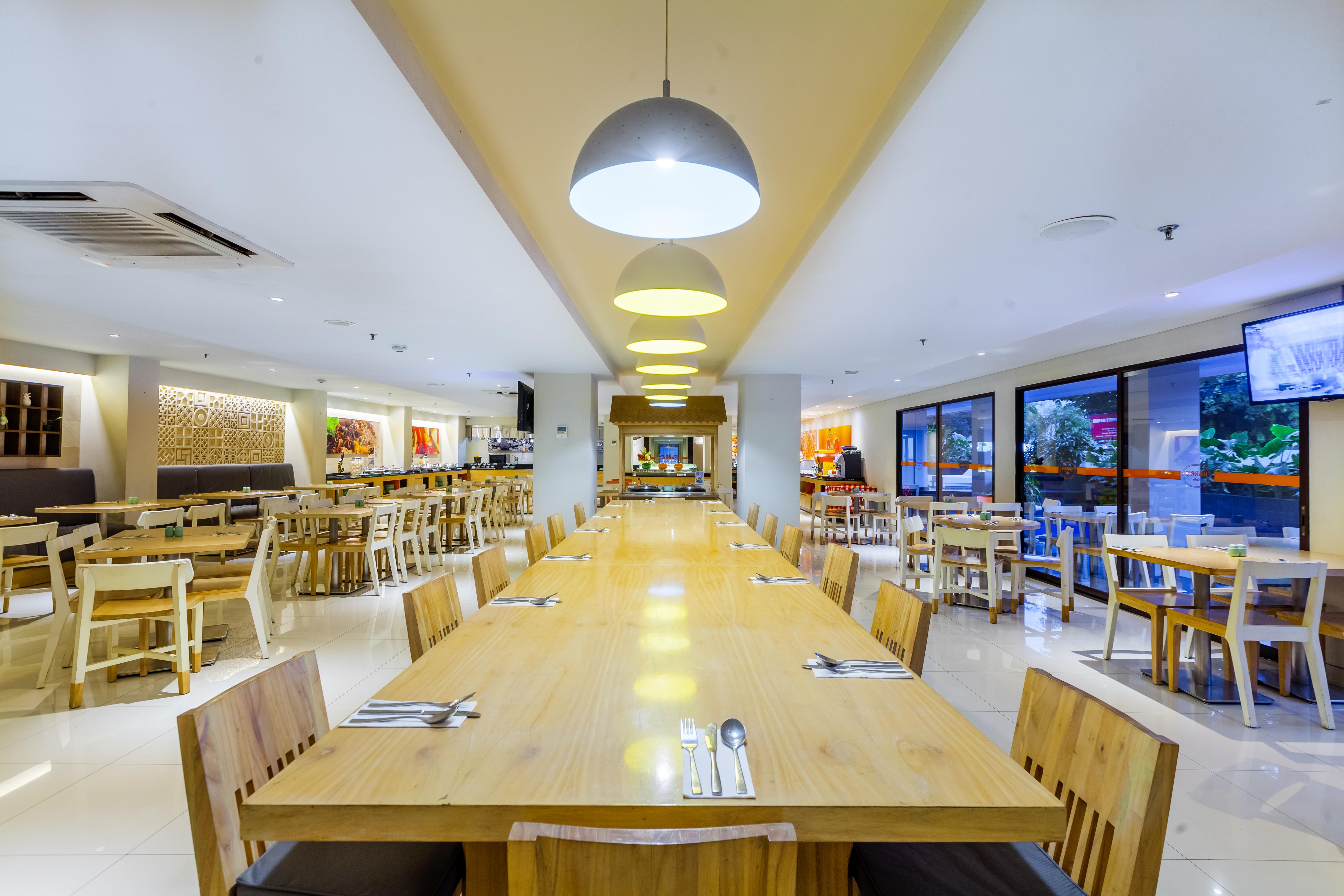 Harris Hotel Seminyak Exterior foto