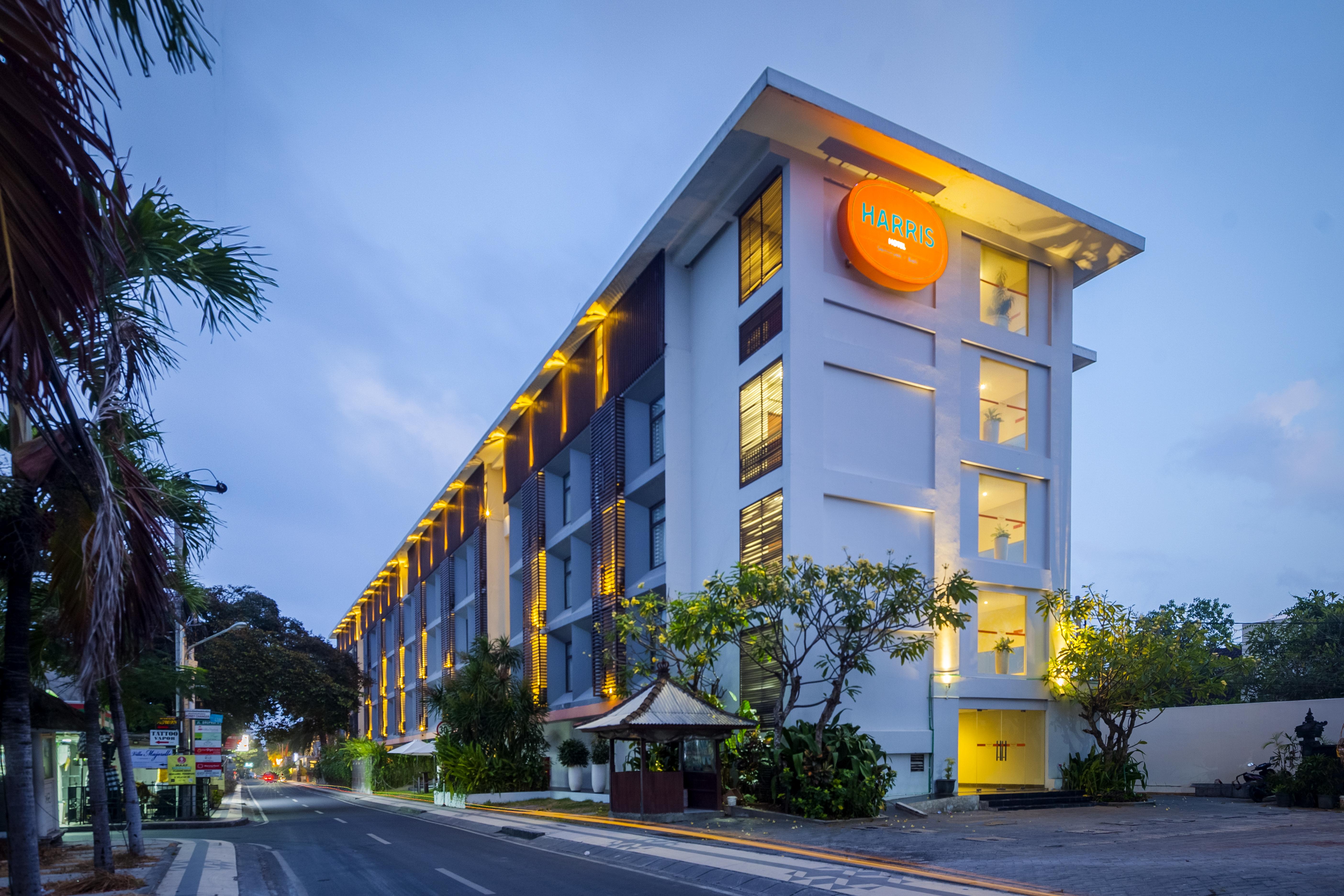 Harris Hotel Seminyak Exterior foto