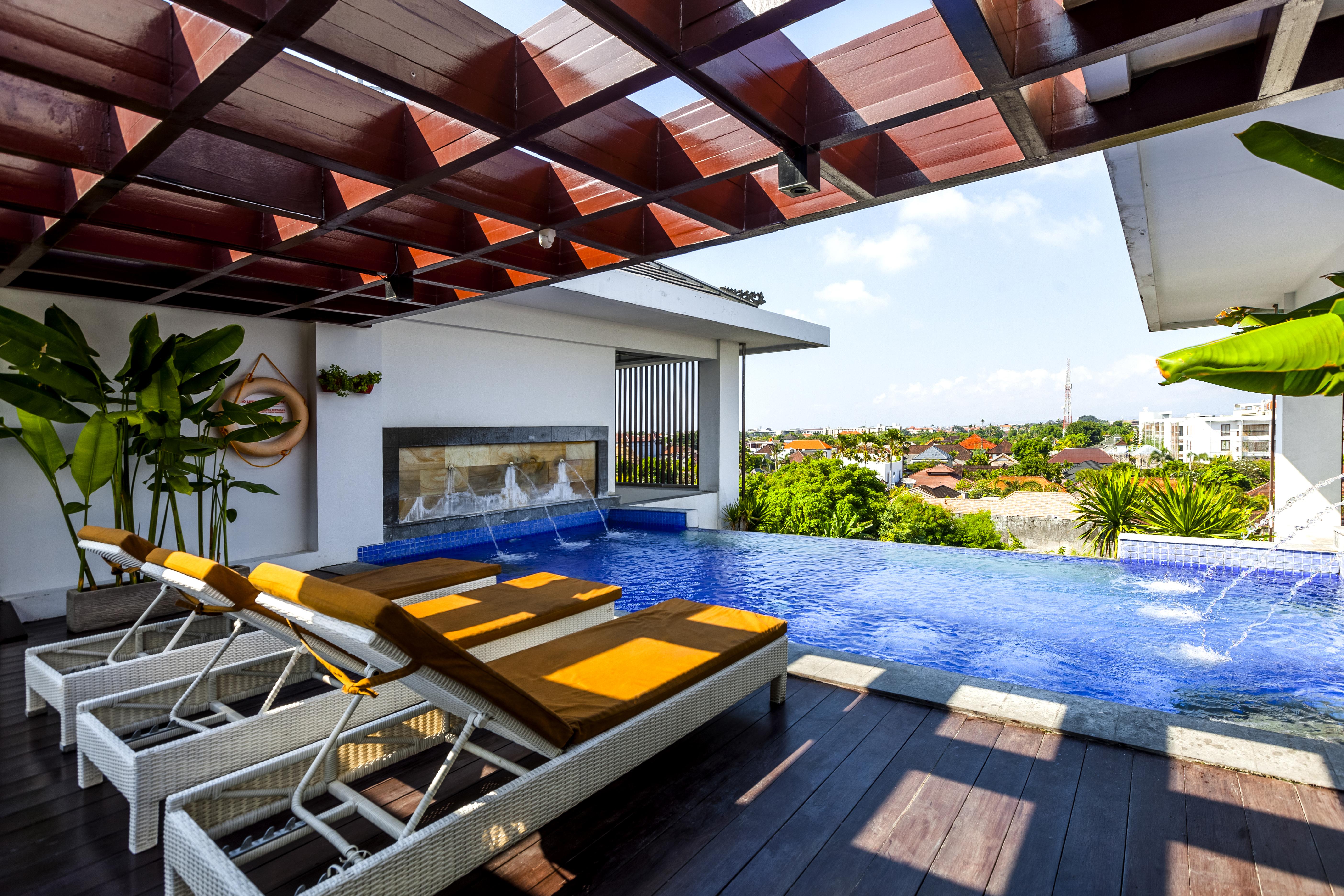 Harris Hotel Seminyak Exterior foto