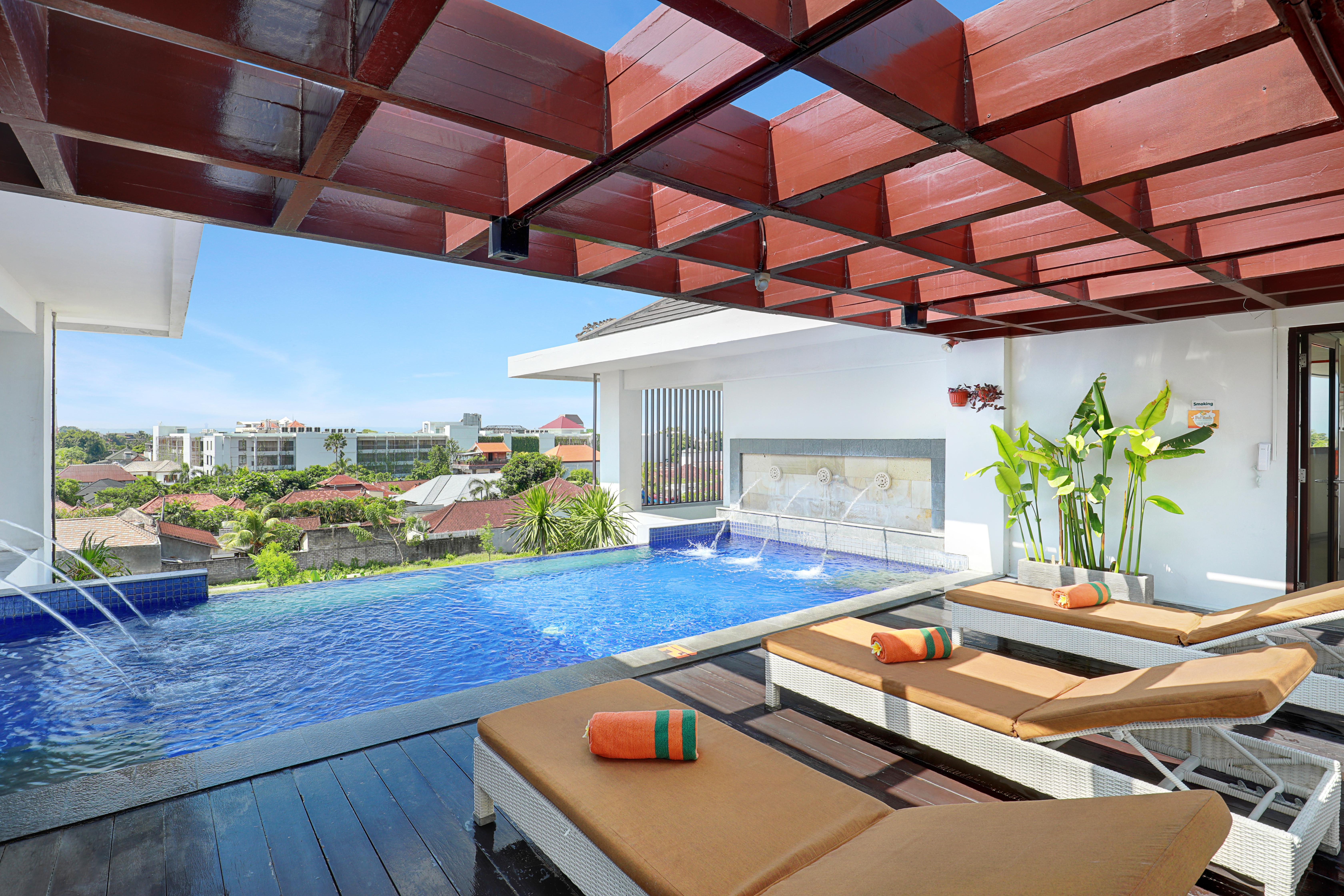 Harris Hotel Seminyak Exterior foto