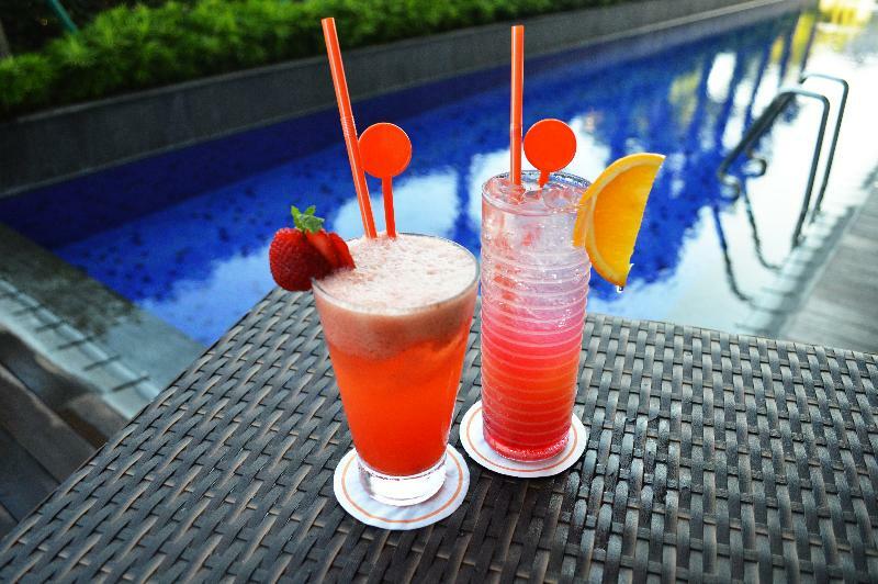 Harris Hotel Seminyak Exterior foto